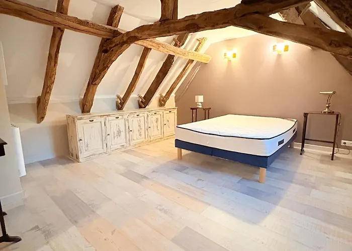 Semesterbostad Le Sorbier Maison De Charme Avec - Lascaux - Perigord *